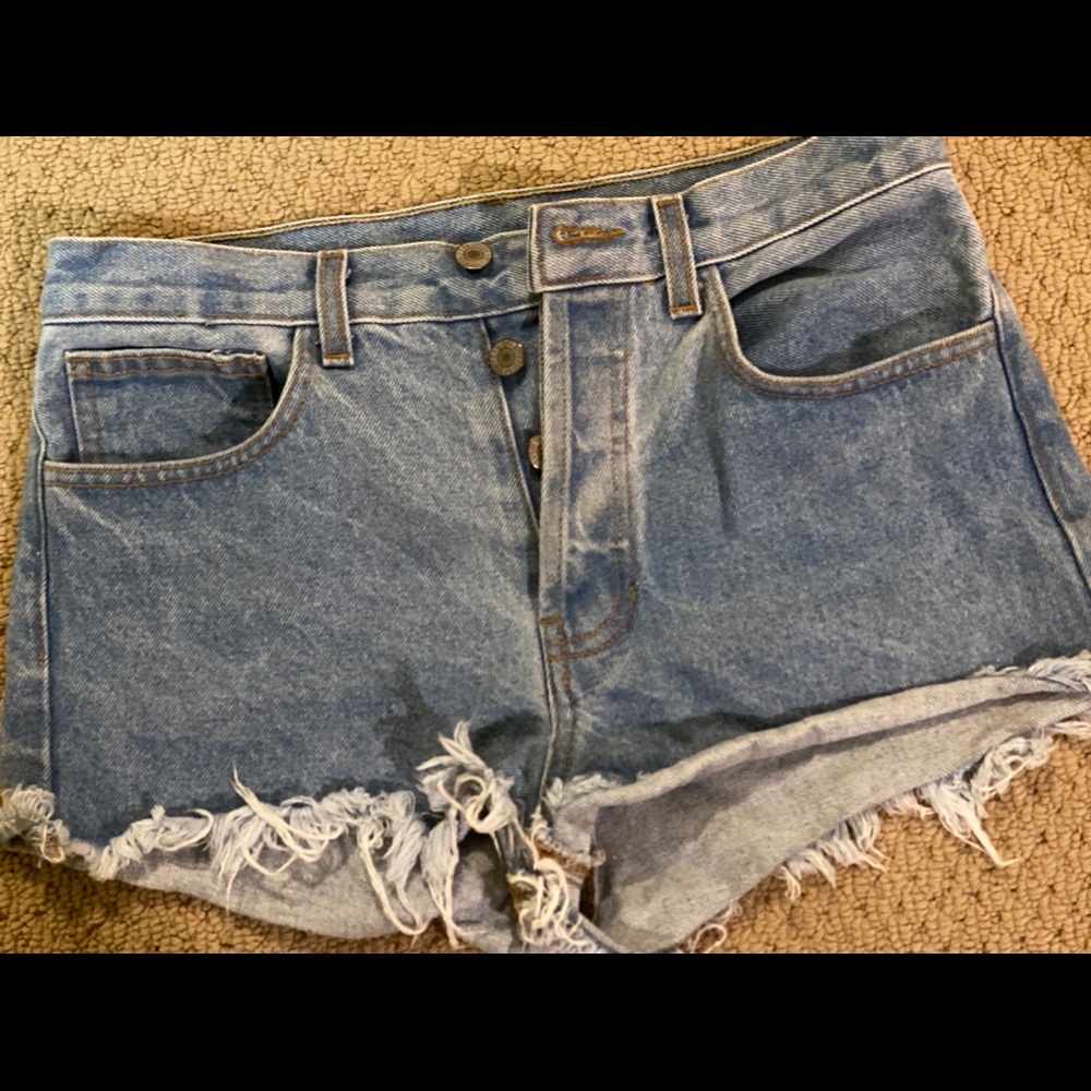High wasted jean shorts 😛